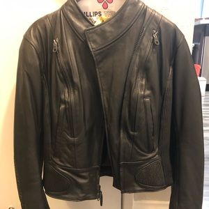Woman Black Leather Harley Davidson FXRG Jacket